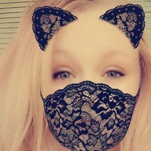 Meet your Posher, Mika